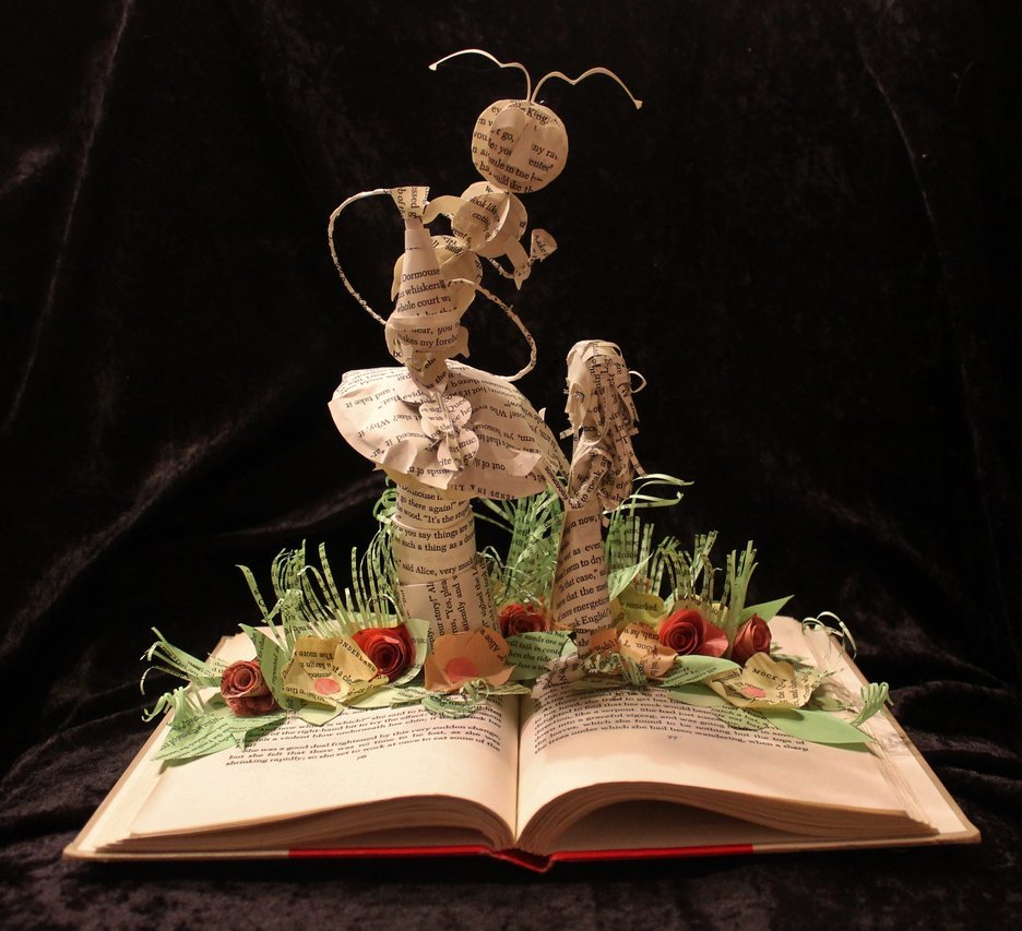 grete-samsa:  Alice in Wonderland book art by wetcanvas 