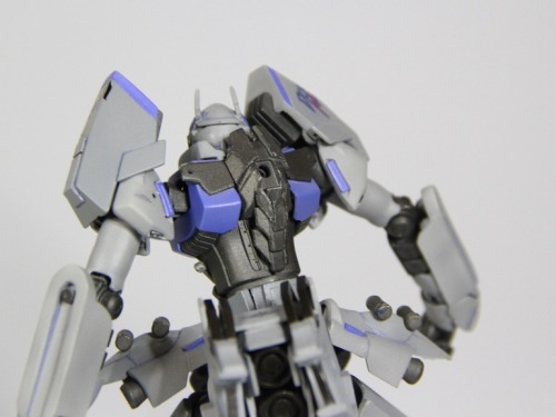 ani-plamo:  1/144 HGUC Sinanju  THE ARBITER Customby dorklord  