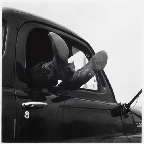 icphoto: #HappyBirthday to Russell Lee—his first camera was a 35mm Contax. Sleeping Truckdrive