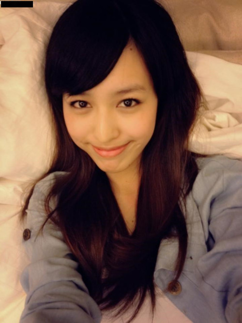 iclup:  正妹江小辣最全視頻8部加大量美圖 曾經火爆壹時的極品美女 強烈推薦[236M/MP4/KLY]