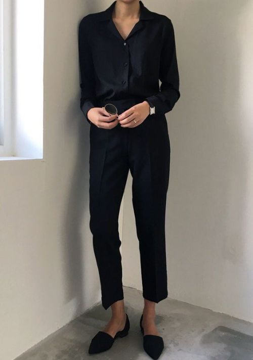 ✓ Black Button Down✓ Black Trousers✓ Black Flats