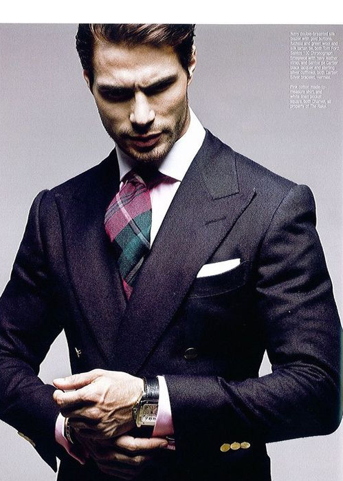 the-suit-man:
“Suits, mens fashion and summer style inspiration for men http://the-suit-man.tumblr.com/
”