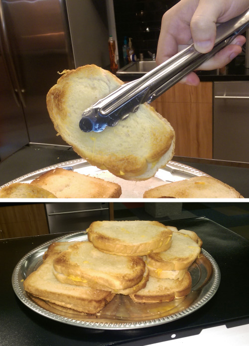 In honor of our new episode tonight, the Steven Crewniverse is scarfing down some hot and gooey Grilled Cheese Sandwiches (Don’t worry, we didn’t heat them up using blowtorches) Food prep: Steven Sugar and Christy Cohen