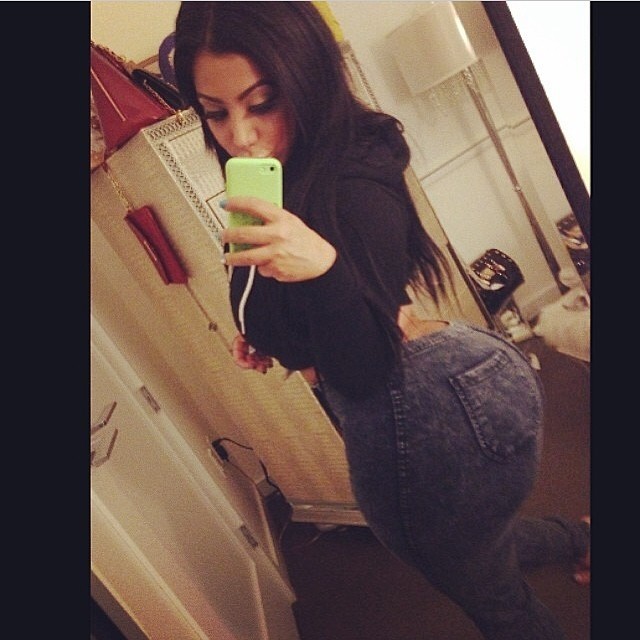 vivaglam88:  @persiannnbaddie #newpage #hacked #elnaz #elnaz1985  Elnaz 1985