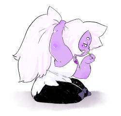 steventhusiastic:  More Amethyst with ponytails, please 