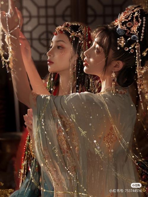 Fantasy Fashion Inspired By Various Historical Fashion In Tang Dyansty (arabian, Central Asia, Hanfu,