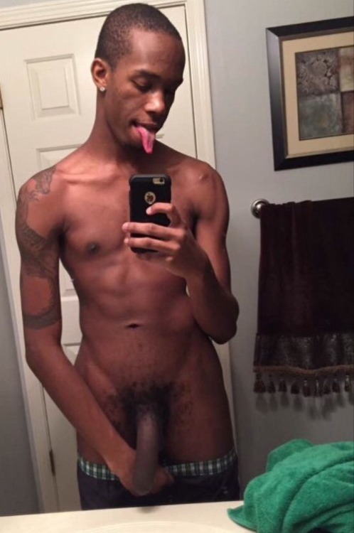 prissychrys:  B.O.B’s younger brother 