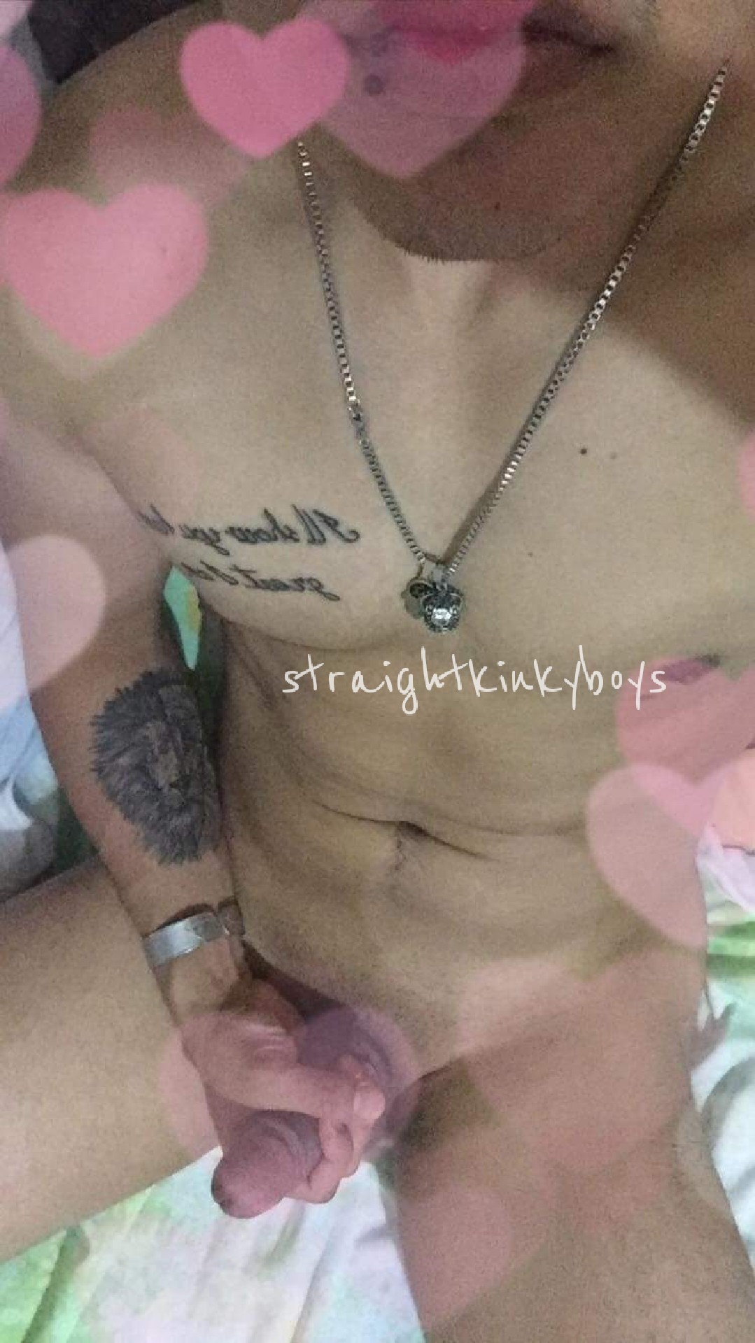 straightkinkyboys:  Ricardo / 23 años / Estado de MéxicoHoy les presento la primera