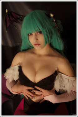 hotcosplaychicks:  _Morrigan_ by VictoriaRusso