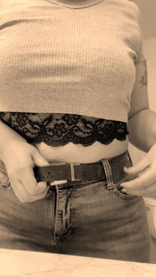 feelsnthoughts:Wore a belt so I had to make this content, right? 👀✨