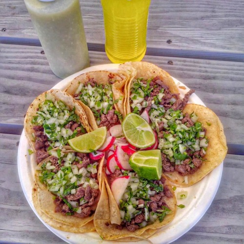 everybody-loves-to-eat:STREET TACOS porn pictures