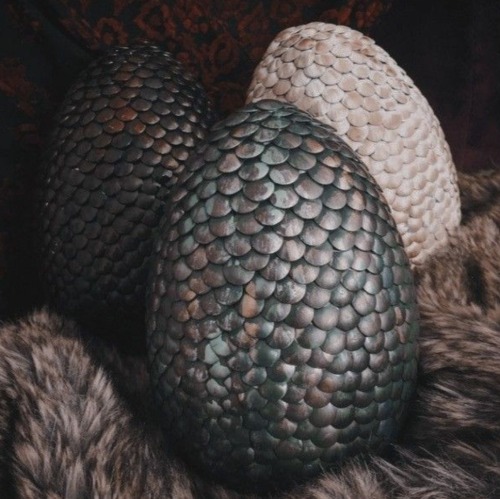 Semi-human Nature {alpha!aemond Targaryen X Omega!reader X Alpha!daemon Targaryen}