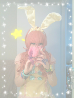 saravengeance:  I was a bunny today! I’m the Yellow Easter Bunny~~ (\__/)(•ㅅ•) 