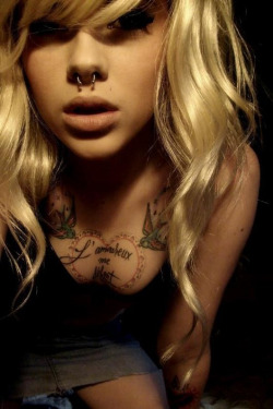 tattooedladiesmetal:  Tattooed Beauties