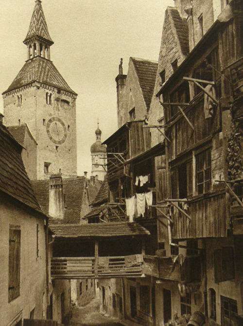 thiswaitingheart: walpurgishall: Old Germany Hokay, myth debunking time.  These are all pretty 