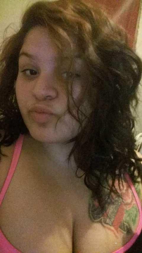 latinashunter:  Pure Latina Thickness!