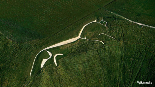 historyarchaeologyartefacts - The white horse of Uffington,...