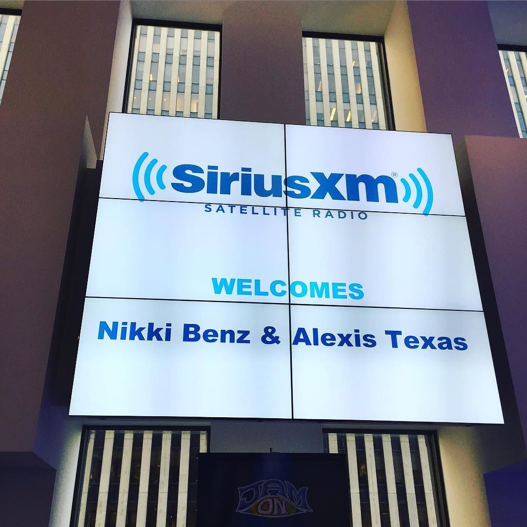 Such An Awesome Day 🙌🏼 Thanks For All The Love Today NYC @siriusxm #TeamTexass