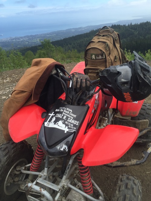 Had a good little ride this morning with @quadjunky and even found our house from one of our favorite lookouts while riding , love living where I do! Good ole PNW