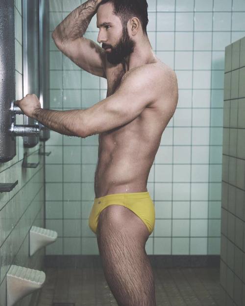 beardburnme:  “#goodmorning #shower #shooting #schwimmbad #model #models #malemodel  #modeling #dortmund #köln #instagram #instagood #instalike @martinaufderjagd #sexy #man #guy #swimmer #swimwear #indoorpool #fibo2016” by @sebastianswiatek on Instagram