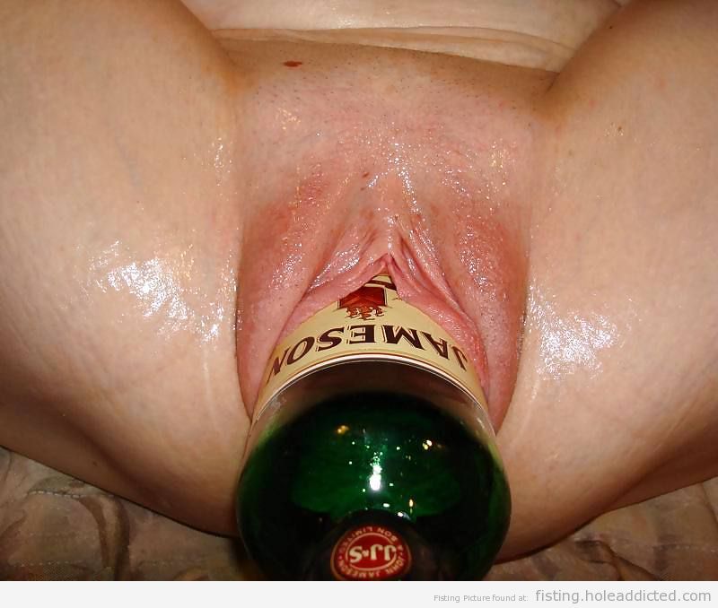 to-do-fantasies:  Huge insertions - and with my favourite drink too http://to-do-fantasies.tumblr.com/