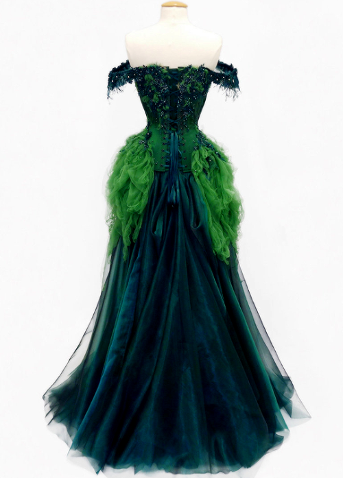 fashion-runways: ROYAL BLACK ‘Wood Nymph’ Dressif you want to support this blog consider