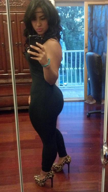 b0mb-b0mb-b0mb:  thickleggz:  She know she bad… Click here for more Thick Leggz.    Submit your Leggz HERE!   http://BomB-BitcheZ.TuMblR.com  GOT DAMNNNN, THAT’S A FINE MOTHER FUCKER!