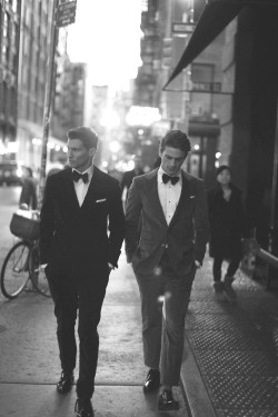 justwanttobefound:  ohmygod. Men in suits