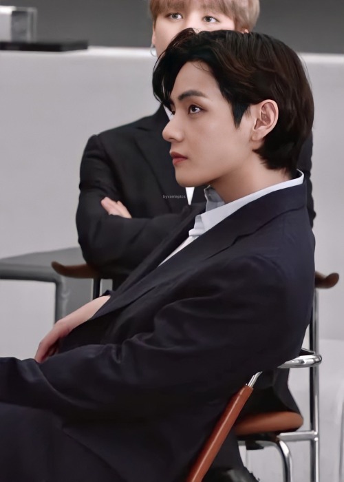 Which Tae Do You Imagine For Mid? Do You Have Like A Mood Board? Im A New Reader So All I Can Imagine