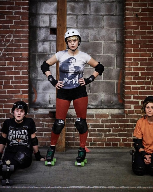 Derby Attitude. #scrd #sonomacountyrollerderby #derbygirl #rollerderby #8wheels @emma40irving @sonom