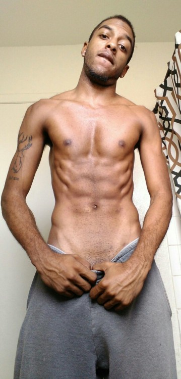 blackjamaicancock:  babiboi07:  http://babiboi07.tumblr.com adult photos