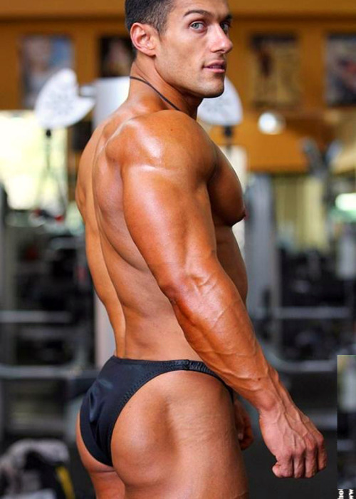 hunk-muscle:  Jeff Olcsvary 