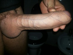 habanacuba:  Habanacuna1 find me on kik if you want to chat with me.:)  great foreskin