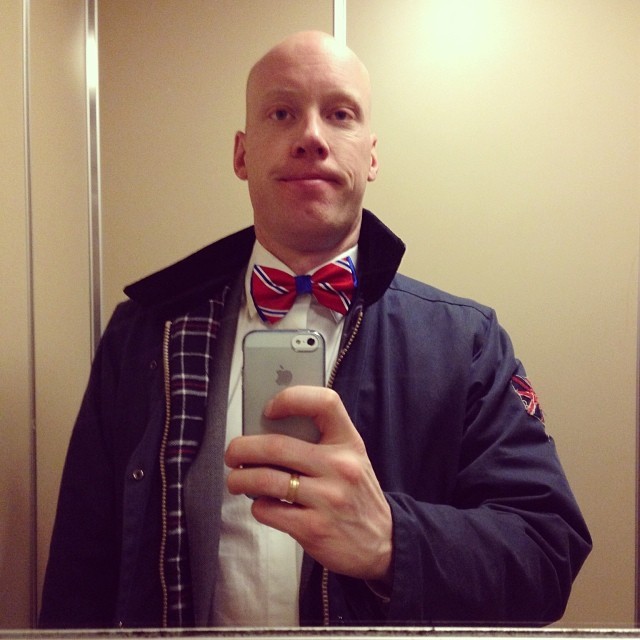 left the building after Julfest #Hissi #selfie #Bowtie