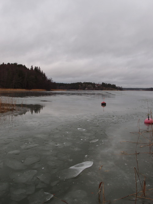 Boat route broken into thin ice