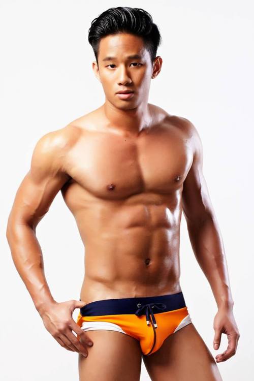 Sex Mr NutriFirst 2013 : Sebastian Foo, Darren pictures