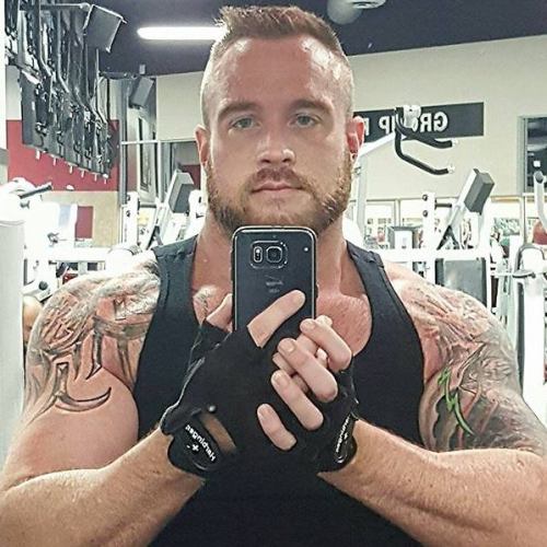 rts-ratethestraightblog:  Rate Jimmy V here with 25 likes/reblogs if you want to see him rated and hard ;) For more content follow twitter @Ratethestraight or xhamster http://xhamster.com/user/RSTratethestraight  Rated and hard ;) 