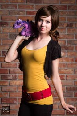 hotcosplaychicks:  Kitty Pryde - Megan Coffey Check out http://hotcosplaychicks.tumblr.com for more awesome cosplay 