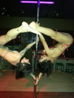 dashmarc:  gothicstripper:  dashmarc:  Lol @gothicstripper you need to find a pole buddy and do it it’s the funniest thing ever and really trippy!!!  Omg yes! That would look amazing on a spinning pole too  The most we’ve done it with was 4 girls