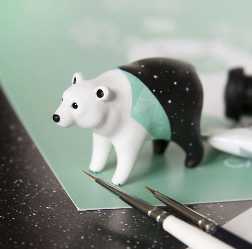 Ramalama Creatures‘ tiny polymer clay sculptures are too cute.