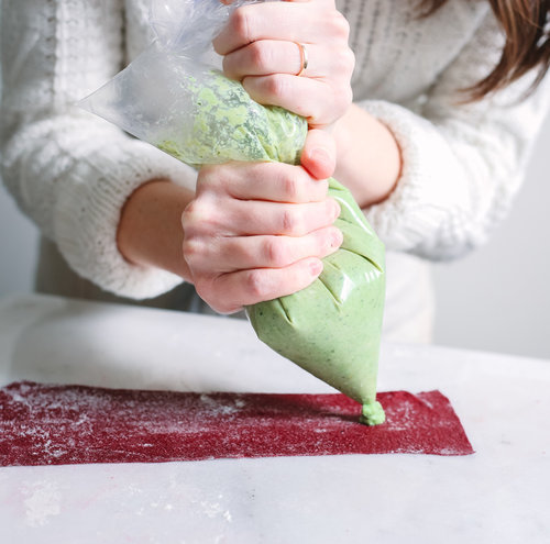 wevestill-gottime:Beet Ravioli w/ Mint, Ricotta, Peas & Lemon