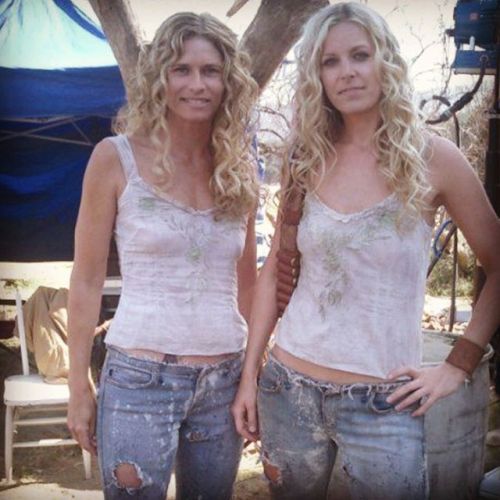 All the way back to 2004 with my stunt double, the amazing Lesley Aletter on the set of #thedevilsrejects #robzombie #sherimoonzombie #babyfirefly #lesleyaletter