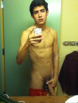 instaguys:  Guys with iPhones Source: gwip.me   