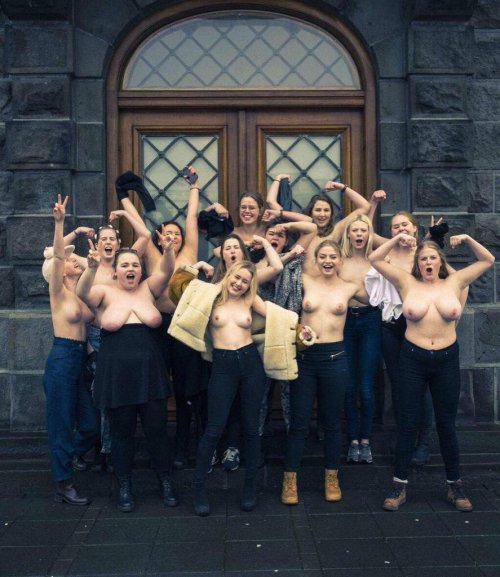 naturism and body freedom