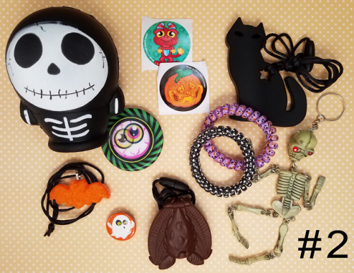 stimtastic:Halloween Follower Giveaway!Enter to win a package of Halloween themed stim toys and jewe