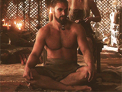 gameofskins:  ❝Drogo is a khal or chieftain of the Dothraki people and is often referred to with his full title, Khal Drogo.❞ 
