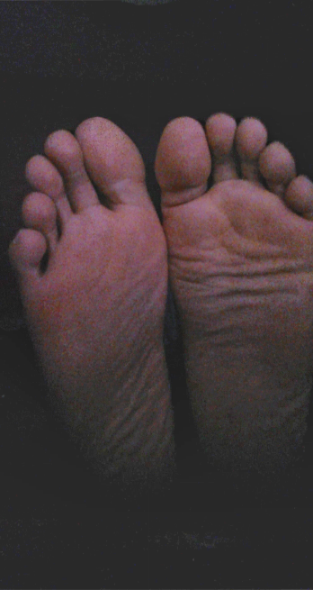 g-feet20:  An old set of photos I took with a webcam a while back. Sorry about the