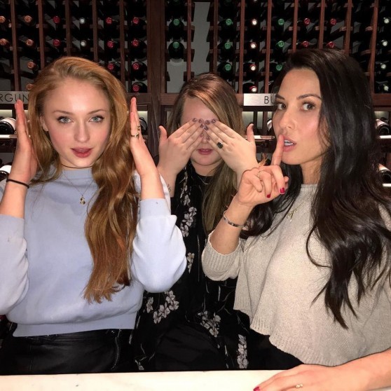 welcome2bloggg:  Sophie Turner &amp; Olivia Munn