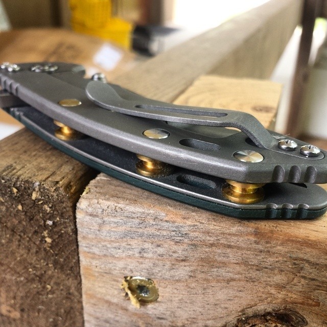 tactpractedc:  Love the standoffs on this guy!  #hindererherd #xm18 #edc365 @hinderer_knives