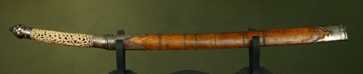 art-of-swords:  Burmese Dha Sword Dated: circa 18th century Culture: Burmese Medium: